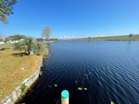 Rim Canal Cottage 'Yellow House' With Canal Views & Boat Dock Cottage Okeechobee Kültér fotó